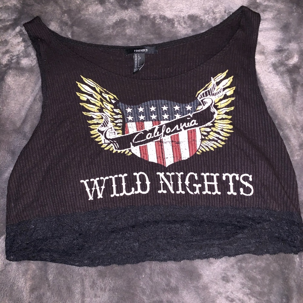 Size US L: forever 21 half shirt